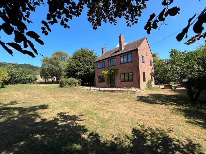 5 Bedroom Cottage To Rent In Park Farm Road, Birling, West Malling, ME19