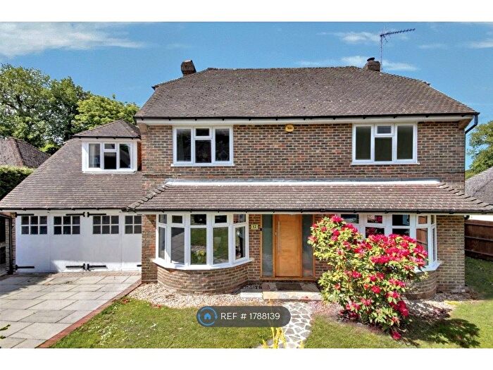 4 Bedroom Detached House To Rent In Manor Close, Tunbridge Wells, TN4