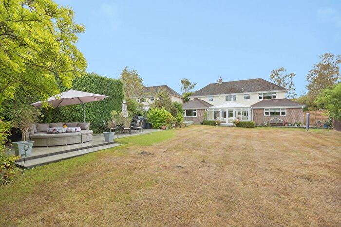 4 Bedroom Detached House For Sale In Malton Way, Tunbridge Wells, Kent, TN2