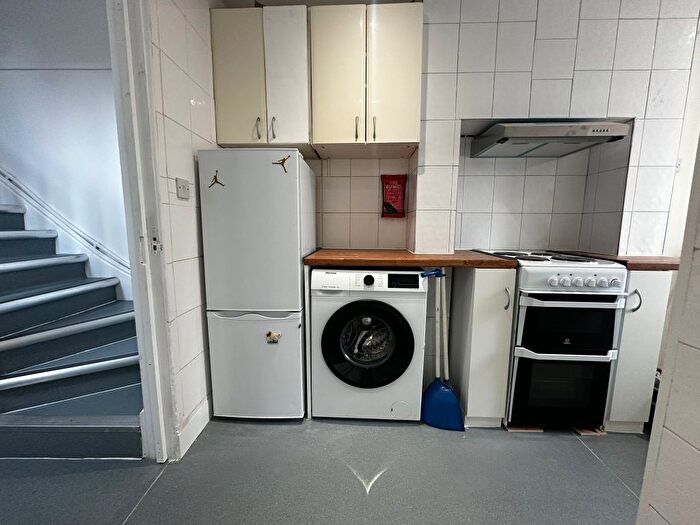1 Bedroom Flat To Rent In Surrey Street, Croydon, CR0