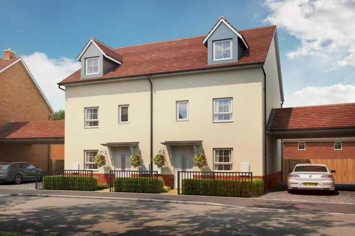 4 Bedroom Semi-Detached House For Sale In Tingewick Road, Buckingham, Buckingham, Buckinghamshire, MK18