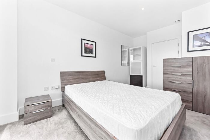 2 Bedroom Flat For Sale In Compton House, Royal Arsenal, Cannon Square, London, SE18