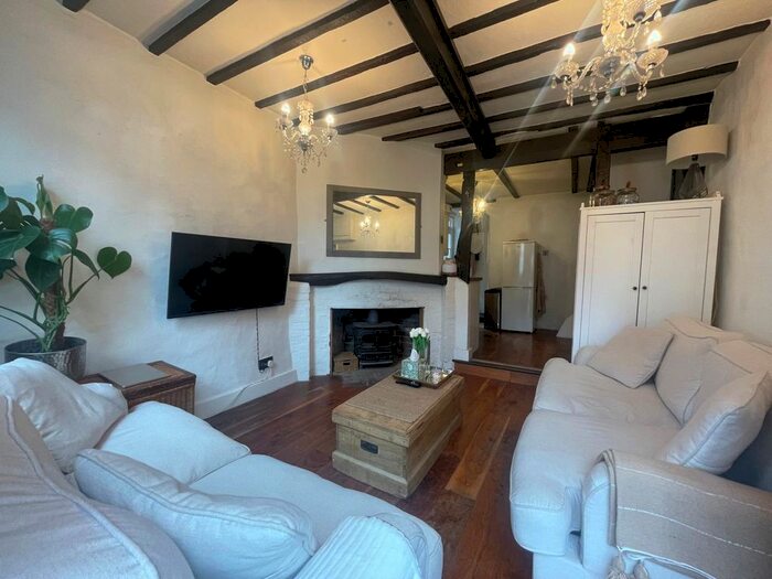 2 Bedroom Cottage To Rent In Little Beams, High Street, Ditchling, BN6
