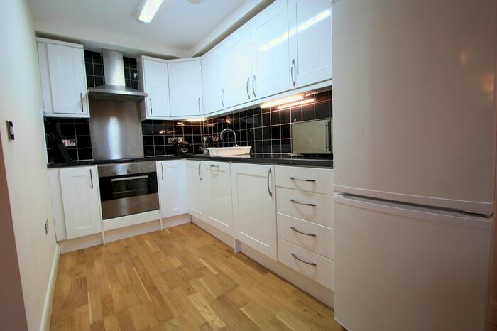 2 Bedroom Flat To Rent In Sutton, SM2