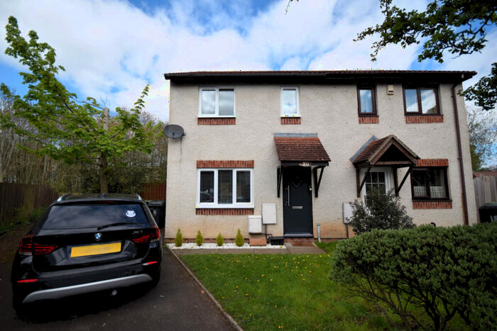 3 Bedroom Semi-Detached House To Rent In St. Augusta View, CA3