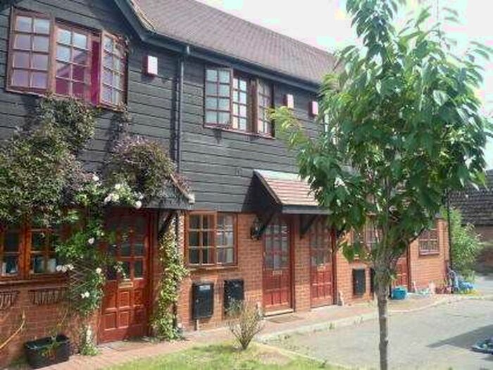 2 Bedroom Terraced House To Rent In Tilehouse Street, Hitchin, SG5