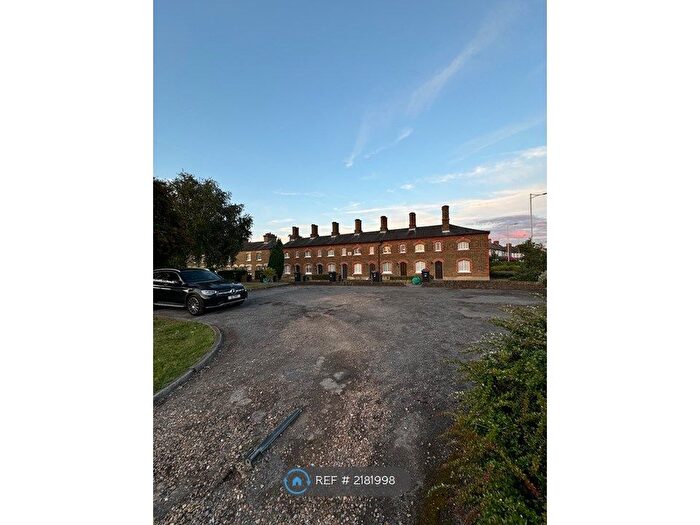 1 Bedroom Terraced House To Rent In Sandringham Gardens, Ilford, IG6