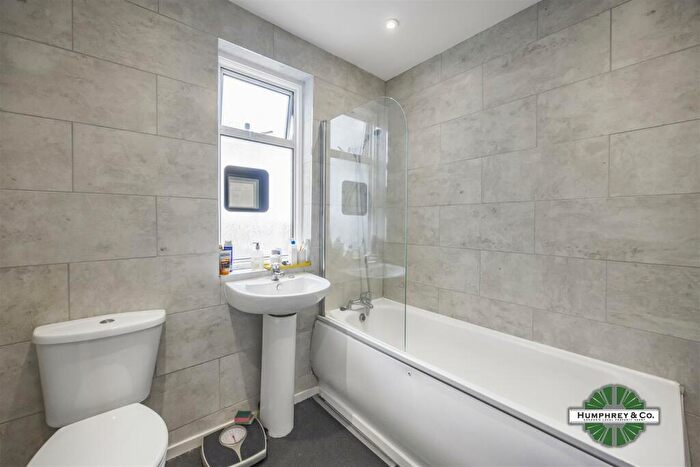 1 Bedroom Flat To Rent In Higham Hill Road, London, E17