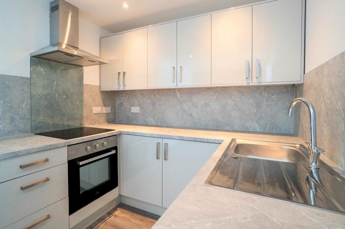 1 Bedroom Flat To Rent In The Hollow, Earl Shilton, Leicestershire, LE9