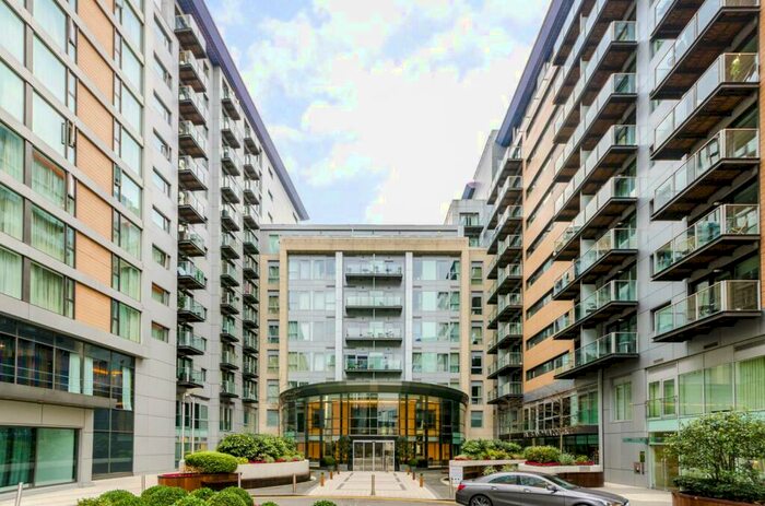 1 Bedroom Flat To Rent In Chelsea Bridge Wharf, Battersea Park, London, SW11