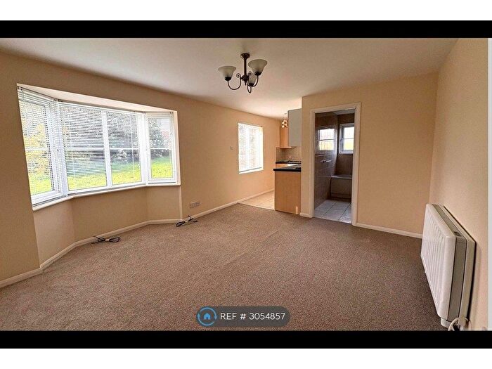 1 Bedroom Flat To Rent In St James Court, Saxmundham, IP17