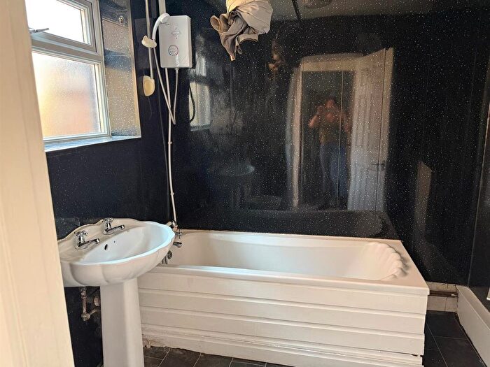3 Bedroom End Of Terrace House To Rent In Olivia Street, Bootle, L20