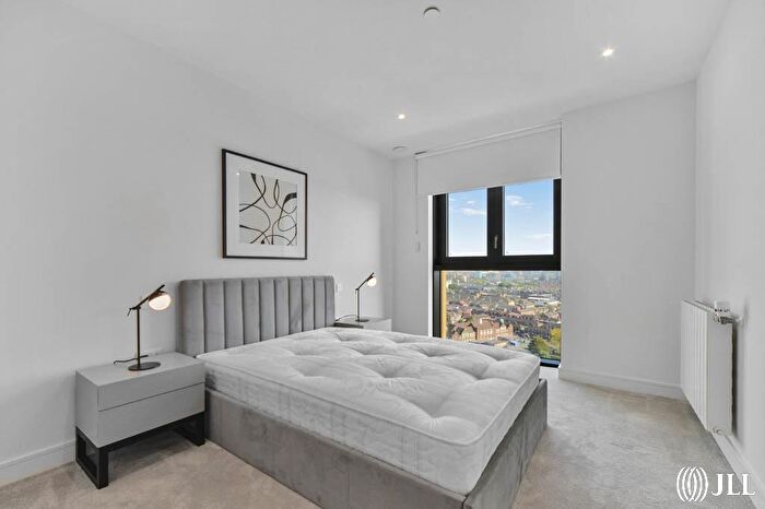 1 Bedroom Apartment To Rent In Affinity View London, E15