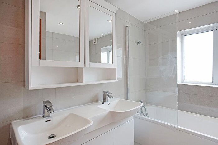 3 Bedroom Terraced House For Sale In Christchurch Way, London, SE10