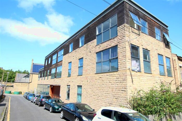 1 Bedroom Flat To Rent In Hallgate, Salem Street, Bradford, BD1