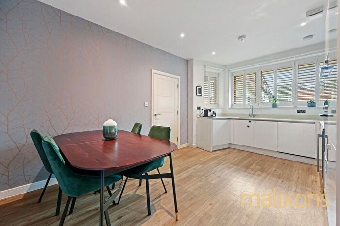 3 Bedroom Maisonette To Rent In Caithness Road, Mitcham, CR4