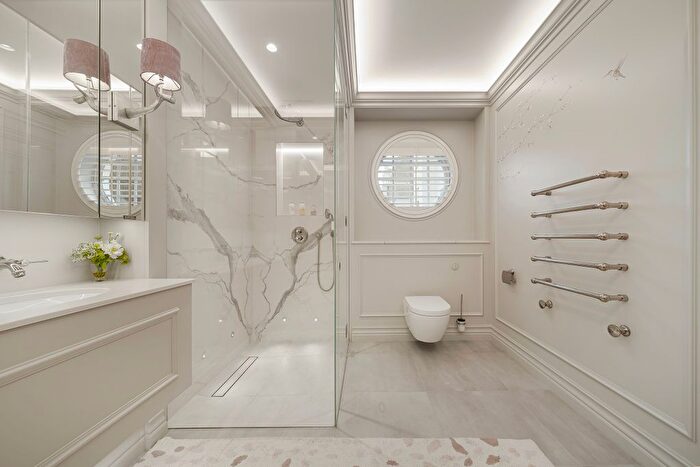 5 Bedroom Town House For Sale In Lowndes Place, London, SW1X - Photo 11