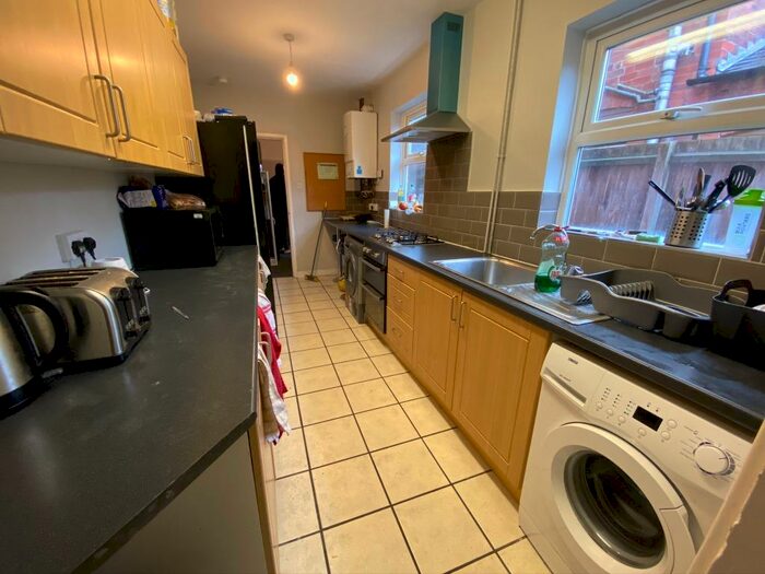 4 Bedroom Terraced House To Rent In Hamilton Street, Evington, Leicester, LE2