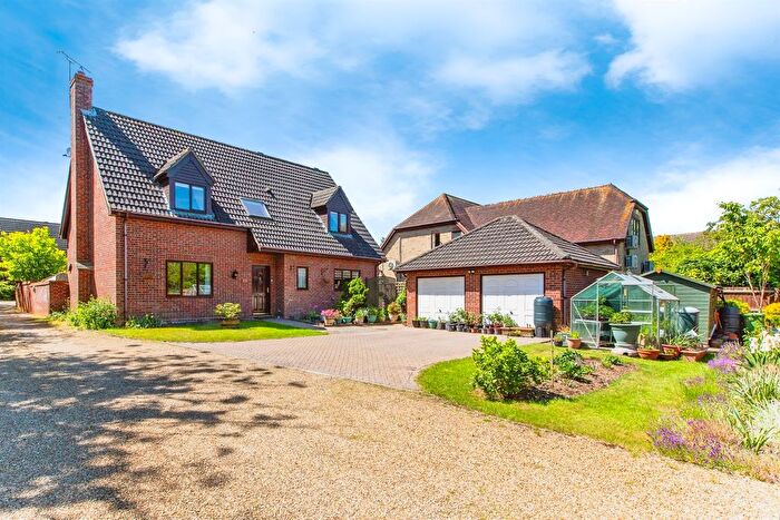 4 Bedroom Detached House For Sale In St. Neots Road, Hardwick, Cambridge, CB23