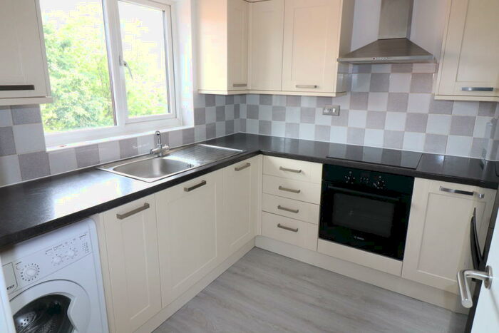 2 Bedroom Apartment To Rent In Clematis Tye, Springfield, Chelmsford, CM1
