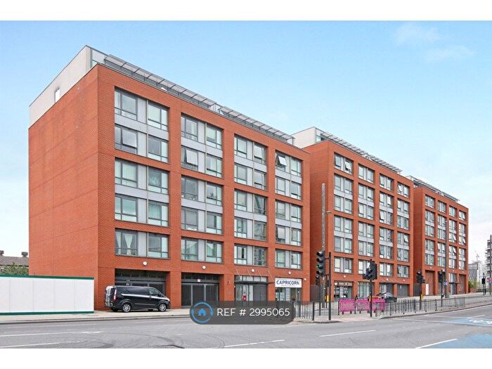 2 Bedroom Flat To Rent In The Lock Building, London, E15