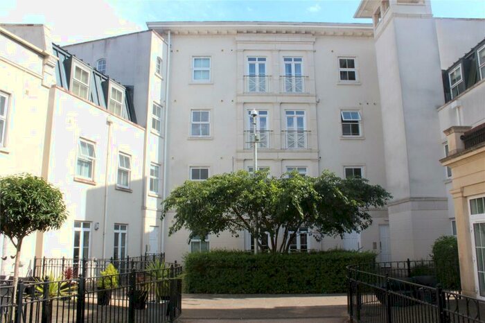 2 Bedroom Flat To Rent In South Terrace, Main Street, Solihull, West Midlands, B90