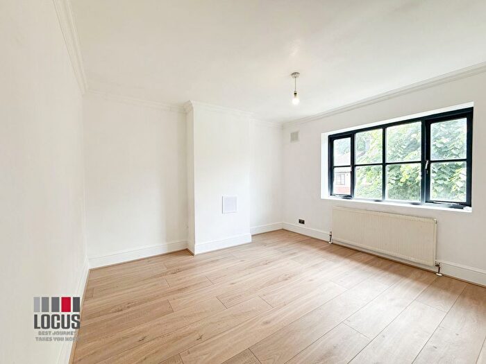 4 Bedroom Terraced House To Rent In Gunton Road, Clapton, E5