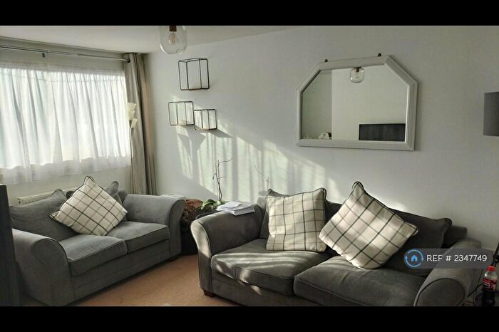 1 Bedroom Maisonette To Rent In West Ham Close, Basingstoke, RG22