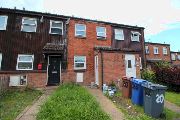 2 Bedroom Terraced House For Sale In Long Court, Purfleet-On-Thames, RM19