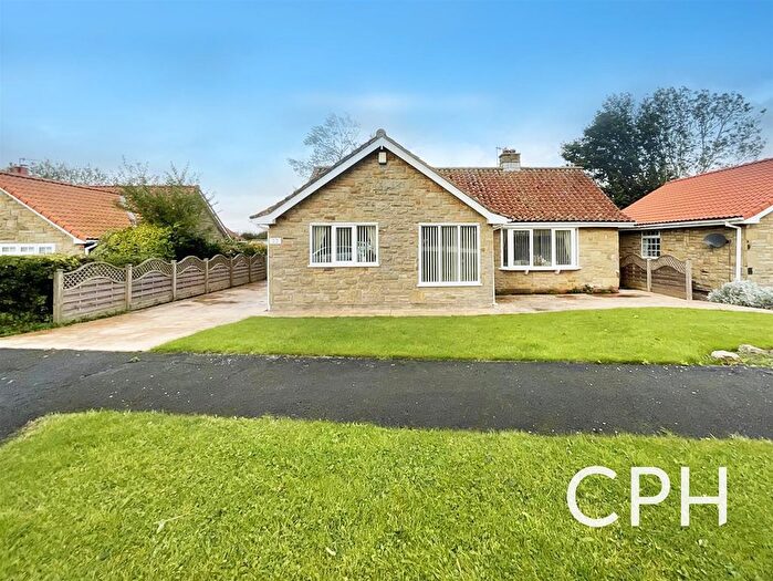 3 Bedroom Detached Bungalow For Sale In Dovecot Close, Gristhorpe, Filey, YO14
