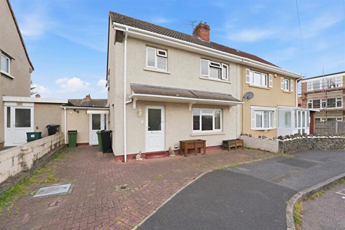 3 Bedroom Semi-Detached House For Sale In Staple Grove, Keynsham, BS31