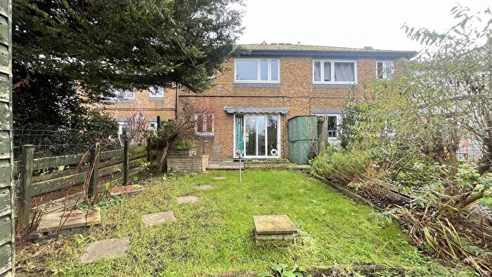 1 Bedroom Maisonette To Rent In Victoria Road, Sutton, SM1