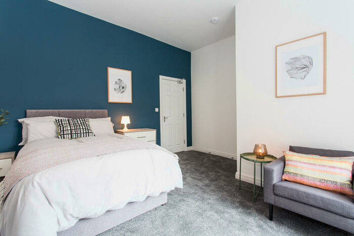 5 Bedroom House Of Multiple Occupation To Rent In Hanson Street, Bury, BL9