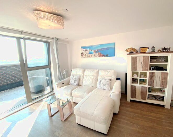 2 Bedroom Flat To Rent In Elmira Street, London, SE13