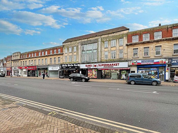 2 Bedroom Flat For Sale In Christchurch Road, Boscombe, BH7