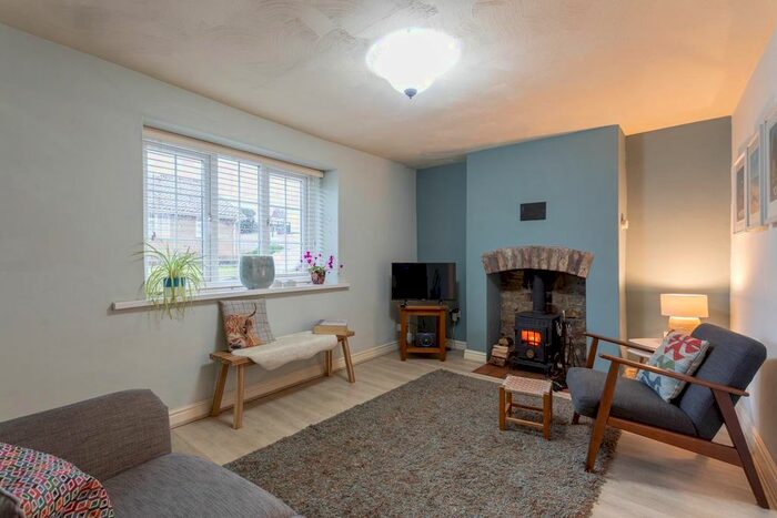 2 Bedroom Terraced House For Sale In Prospect Terrace, Welburn, York, YO60