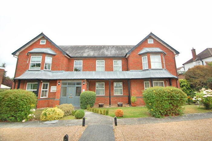 1 Bedroom Apartment To Rent In Arianne Court, Park Hill Road, Wallington, SM6