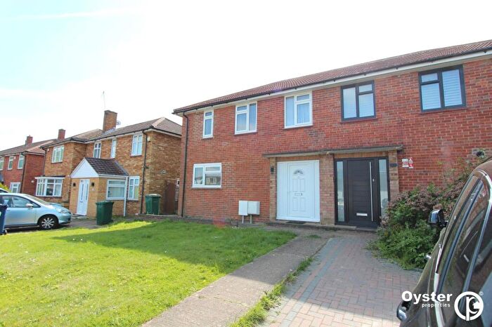 3 Bedroom Semi-Detached House To Rent In Green Lane, Edgware, HA8