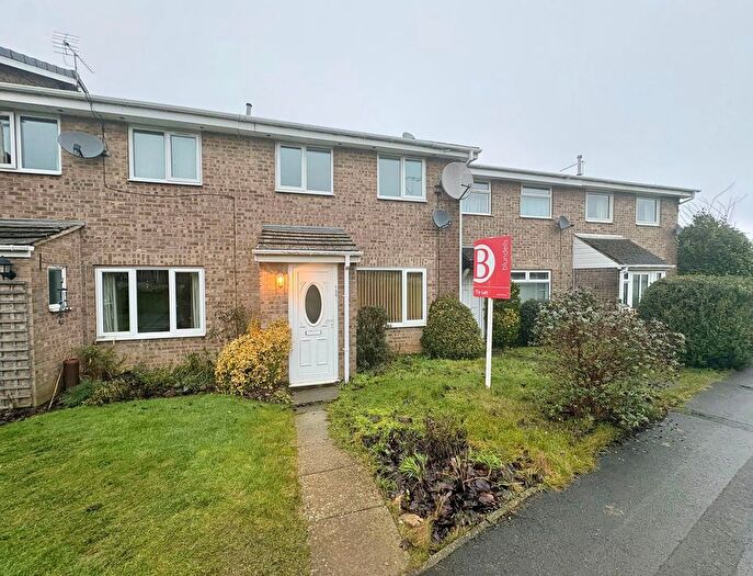 3 Bedroom Property To Rent In Coniston Road, Dronfield, S18