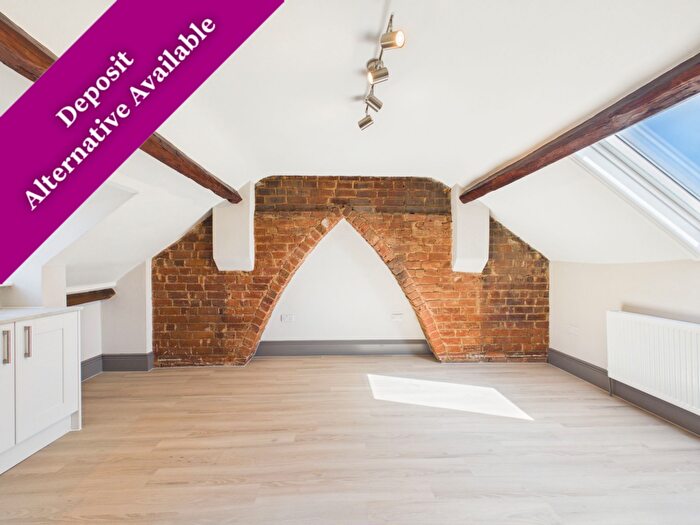 Studio To Rent In London Road, Gloucester, GL1