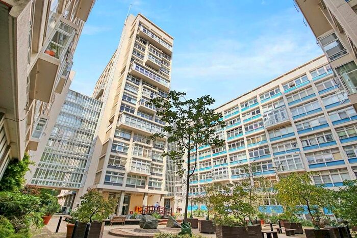 Studio To Rent In Newington Causeway, London, SE1