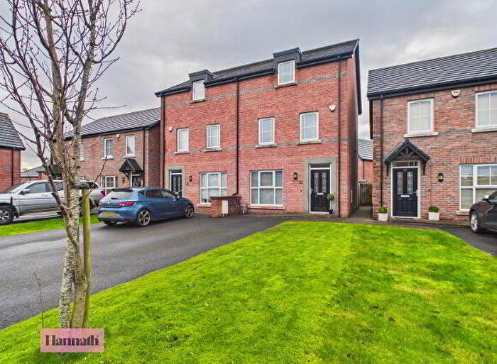 4 Bedroom Semi-Detached House For Sale In Drumford Meadow, Portadown, BT63