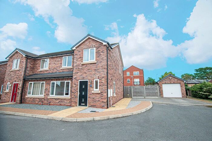 3 Bedroom Semi-Detached House To Rent In Teasdale Close, Kingston Upon Hull, HU5