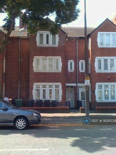 3 Bedroom Flat To Rent In Neville Street, Cardiff, CF11