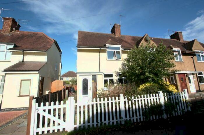 3 Bedroom Terraced House To Rent In Dawson Road, Byfleet, KT14