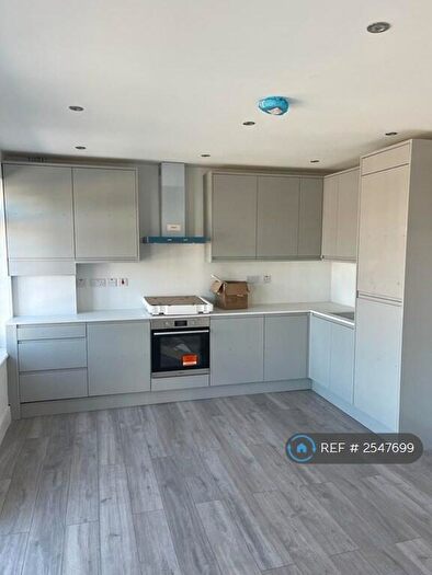 1 Bedroom Flat To Rent In Colston Road, London, SW14
