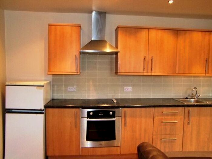 1 Bedroom Flat To Rent In Manchester Road, Shaw, OL2