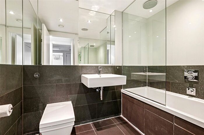 2 Bedroom Flat For Sale In Gatliff Road, London, SW1W