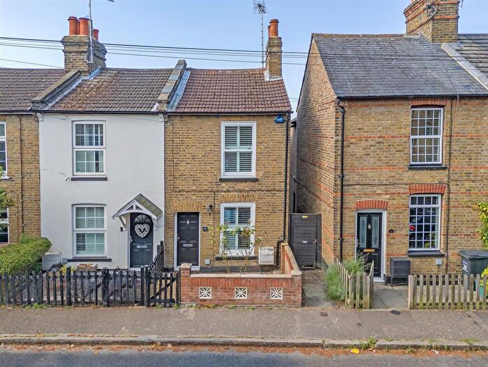 3 Bedroom Terraced House For Sale In Primrose Hill, Chelmsford, CM1