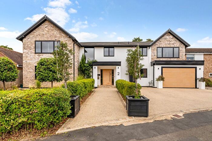 4 Bedroom Detached House For Sale In St. Davids Close, Hemel Hempstead, Hertfordshire, HP3
